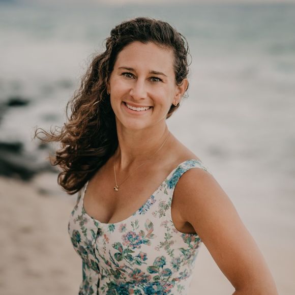 Meet your Posher, Danielle - Picture 1 of 1